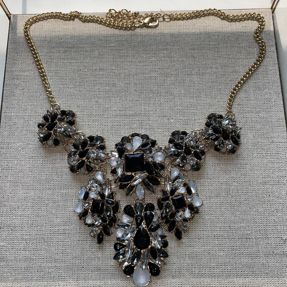 Bib statement glass collar necklace